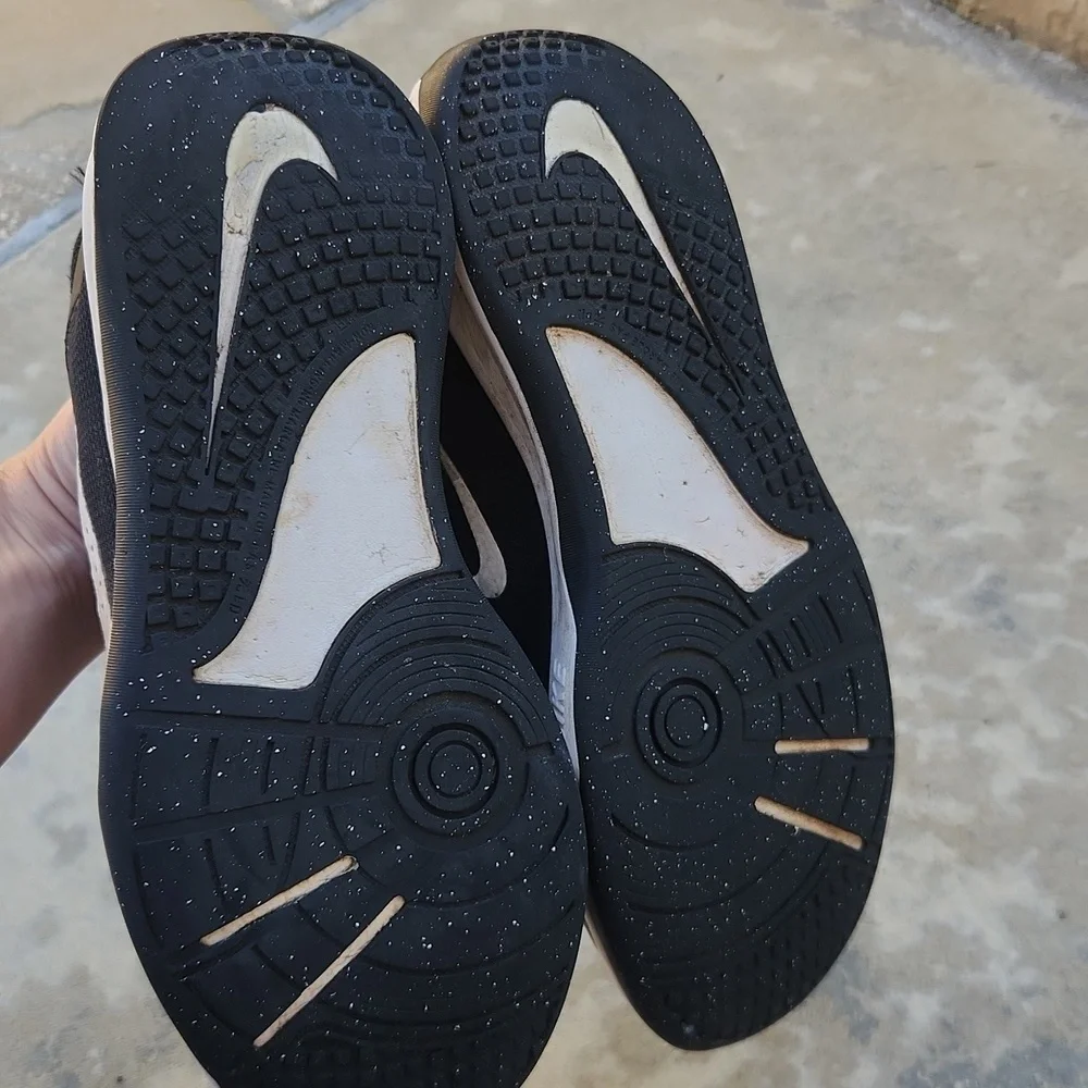 Nike Black Sneakers Shoes Size 6.5